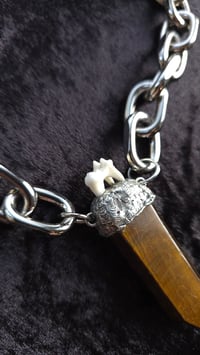 Image 4 of Tigers eye and fox tooth chunky necklace