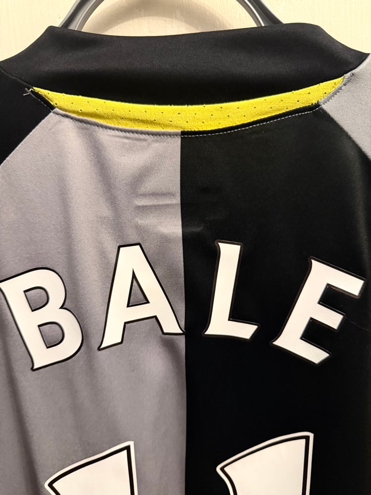 Image of Tottenham Hotspur “BALE 11” 2012/13 Third Shirt + PL patches  (L)