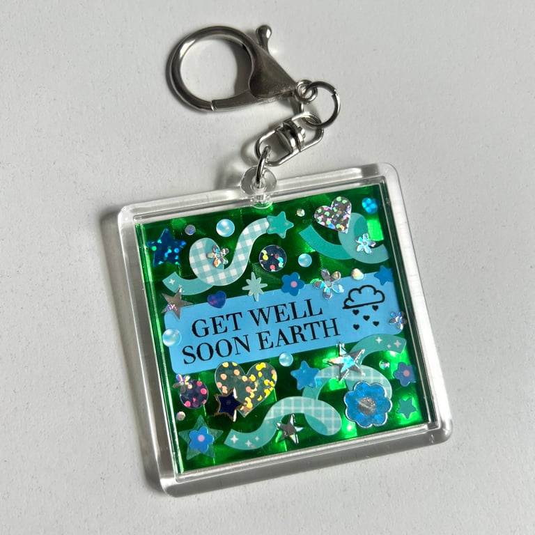 LOOK AT THE SKY - KEY CHAIN / BAG CHARM Image 4