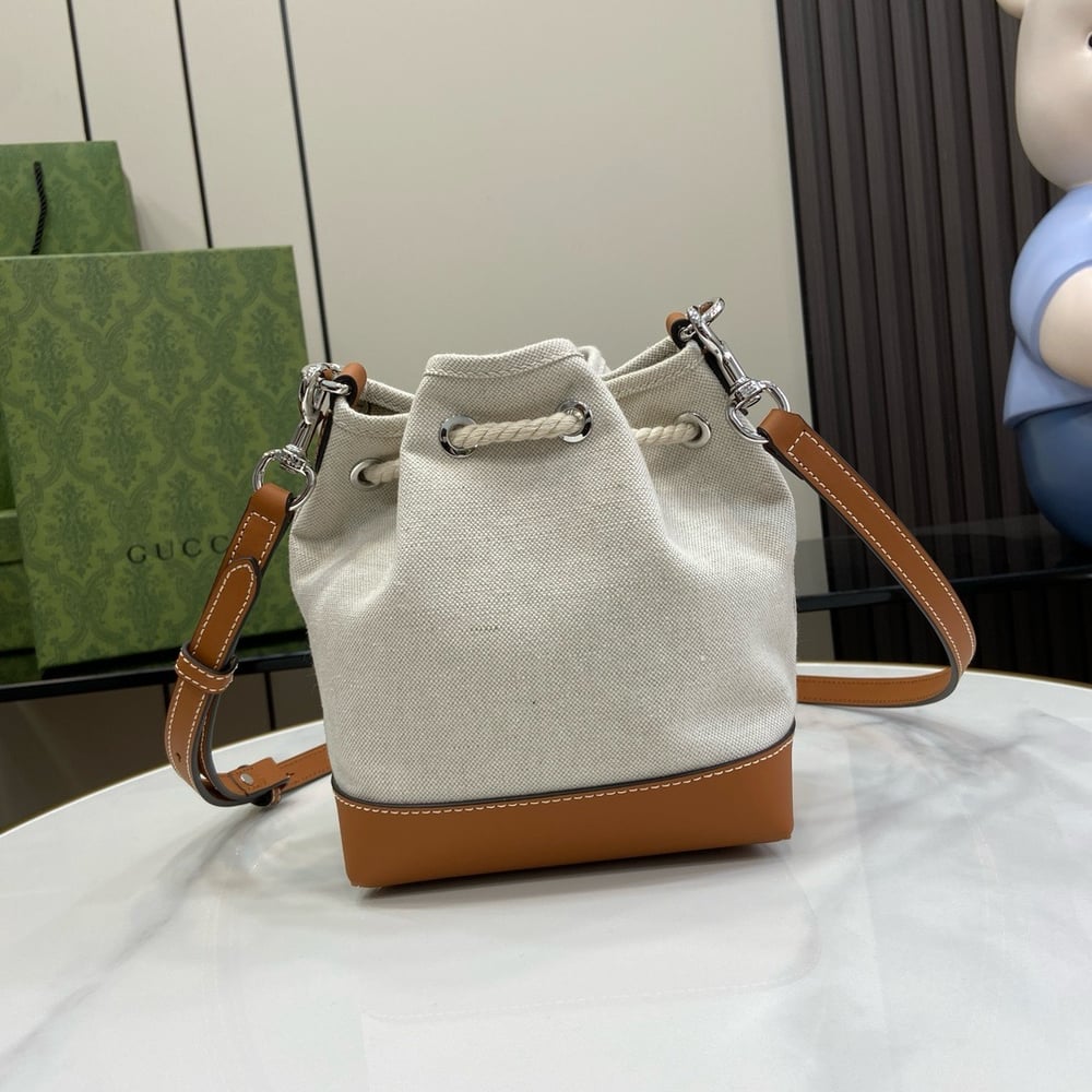 GG Canvas Bag