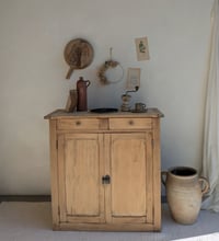 Image 1 of LE BUFFET PARISIEN EN BOIS BRUT