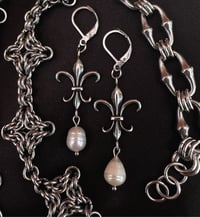 Image 2 of Fleur Pearl Hoops