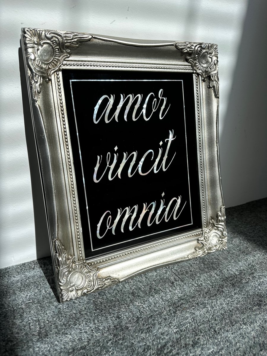 Image of Amor Vincit Omnia