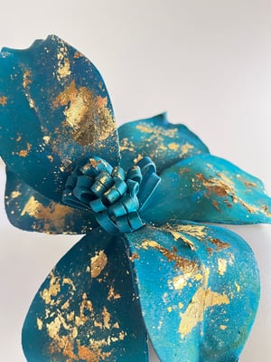 Image of Teal flower w gold   