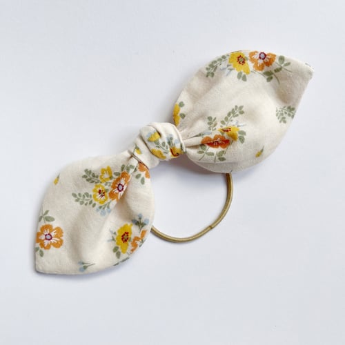 Image of Vinty Bowsie Hairtie: Floral