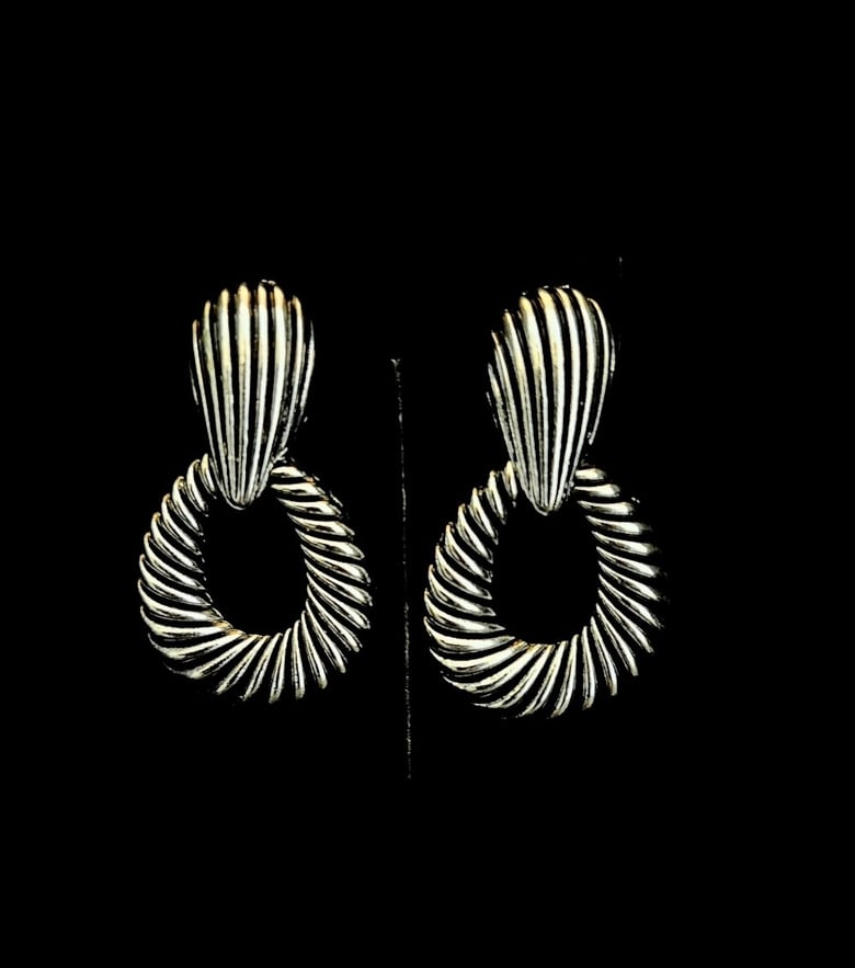 Image of Silver & Black Clip-On Earrings 