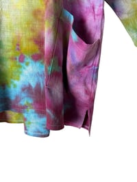 Image 5 of 1XL 100% Cotton Woven Forager Pocket Top in Watercolor Ice Dye