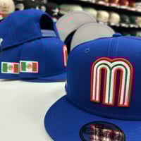 Image 1 of New Era 9Fifty Royal 