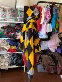 Image 2 of yellow rombos