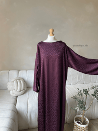 Image 2 of Pomegranate Silk Maryam Abaya (PRE-ORDER ONLY)