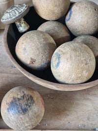 Image 2 of Lot de 2 boules en bois