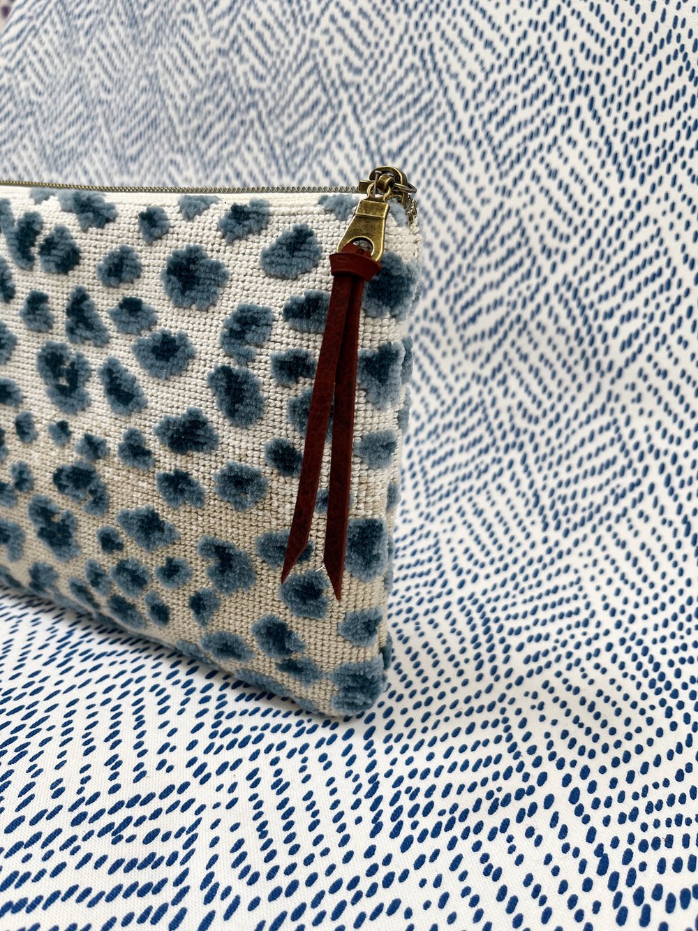 Image of Leopard Clutch