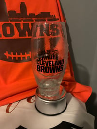 Image 3 of Browns shirt and sip combo