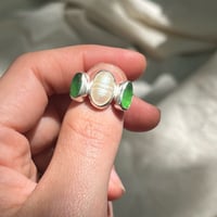 Image 5 of PEARL/GREEN NYMPH RING (J)