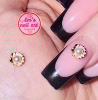 gold clamshells