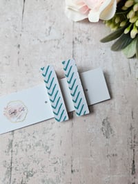 Image 17 of Alligator Hair Clips