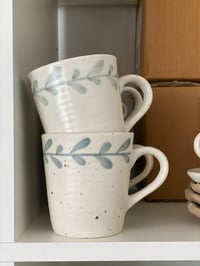 Image 2 of Mug Laurier