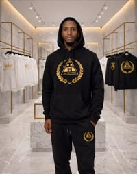 I Am The Throne Black and Gold Sovereign Hoodie 