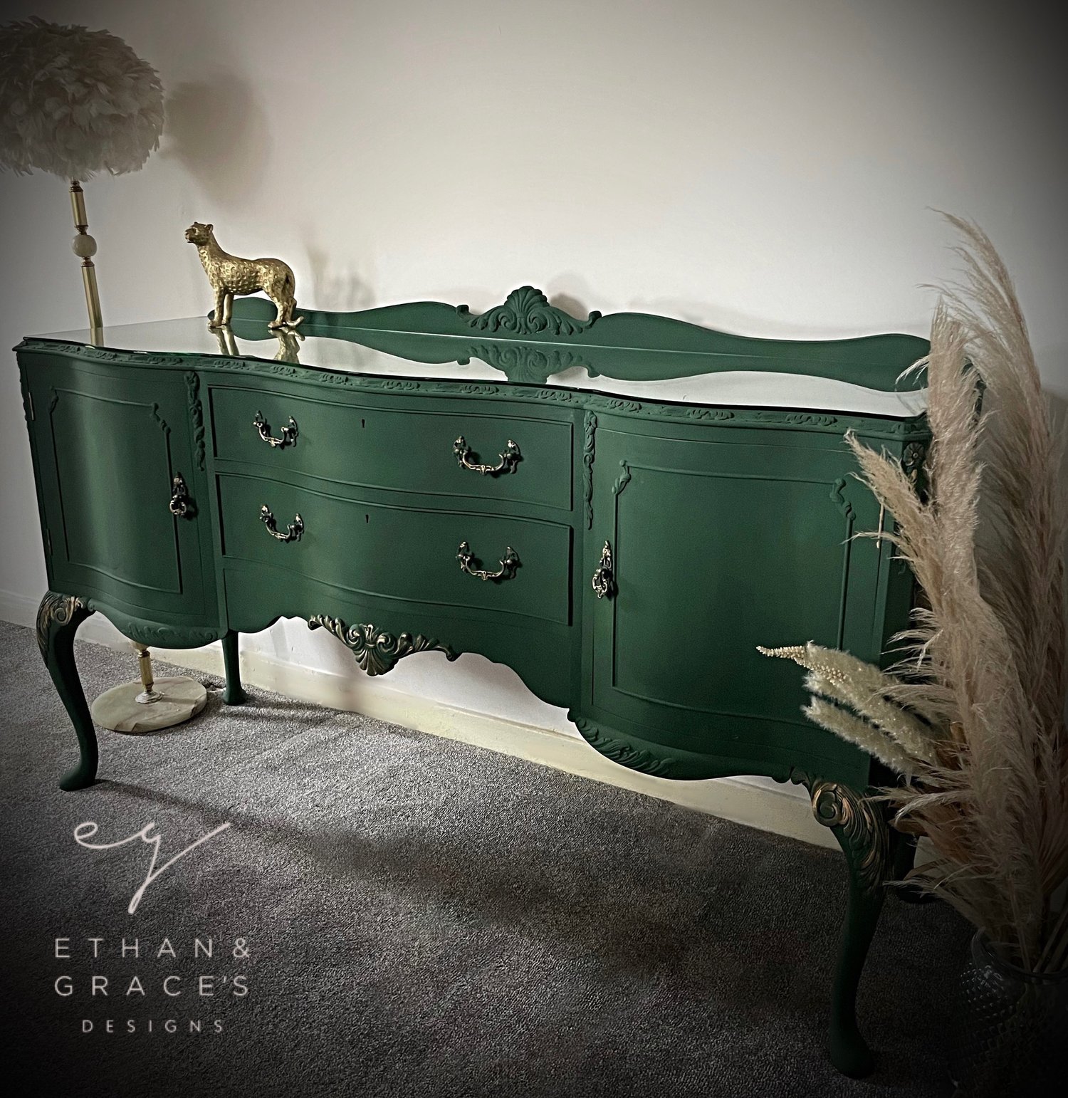 Image of Stunning Green & gold sideboard