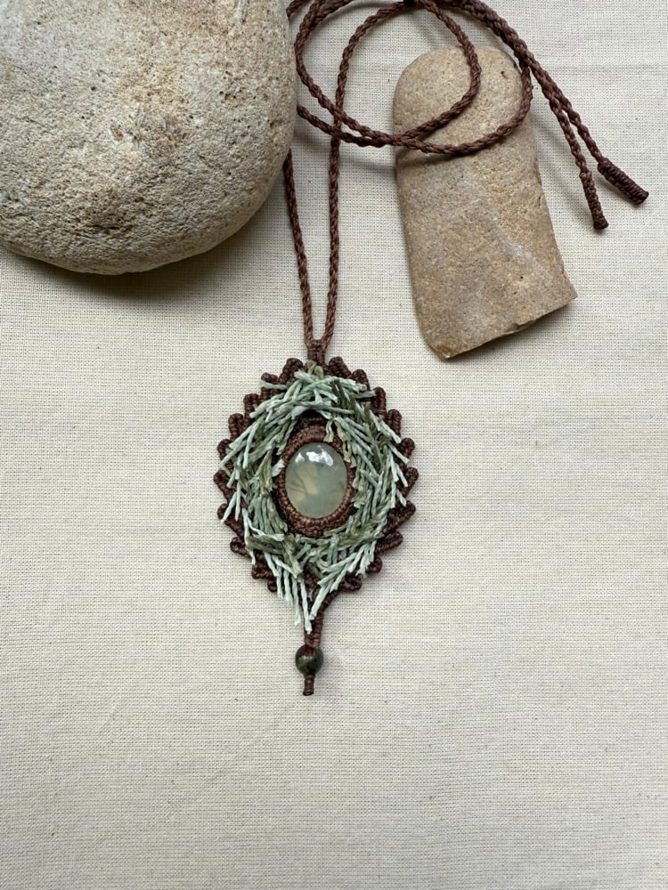 Image of macrame necklace with prehnite stone