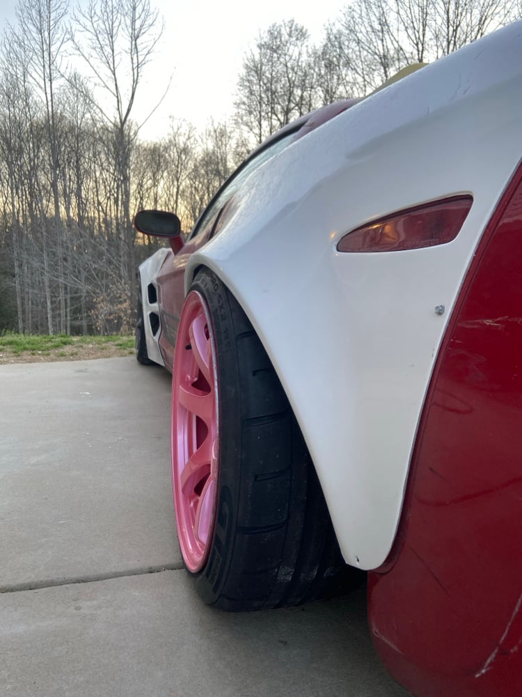 Image of Corvette c6 85mm wide over fenders