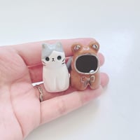 Image 4 of Teddy bear ponchos cat ceramic figurine (white gold version)