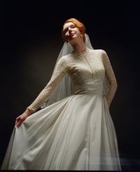 Image 4 of 1950s Graceful Beauty