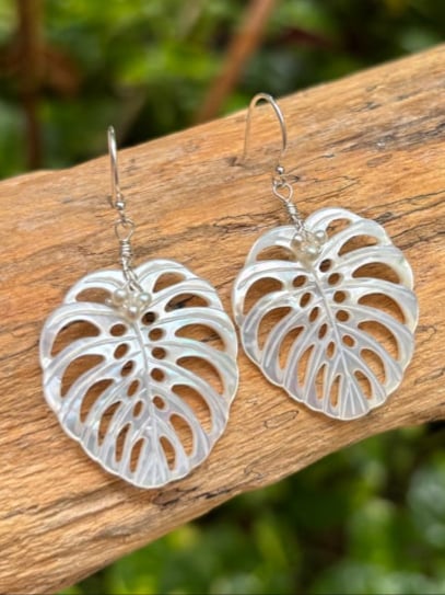Image of monstera earrings in sterling silver 