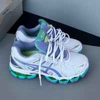 Image 1 of size: us8.5W uk6.5 eu40 cm25.5
