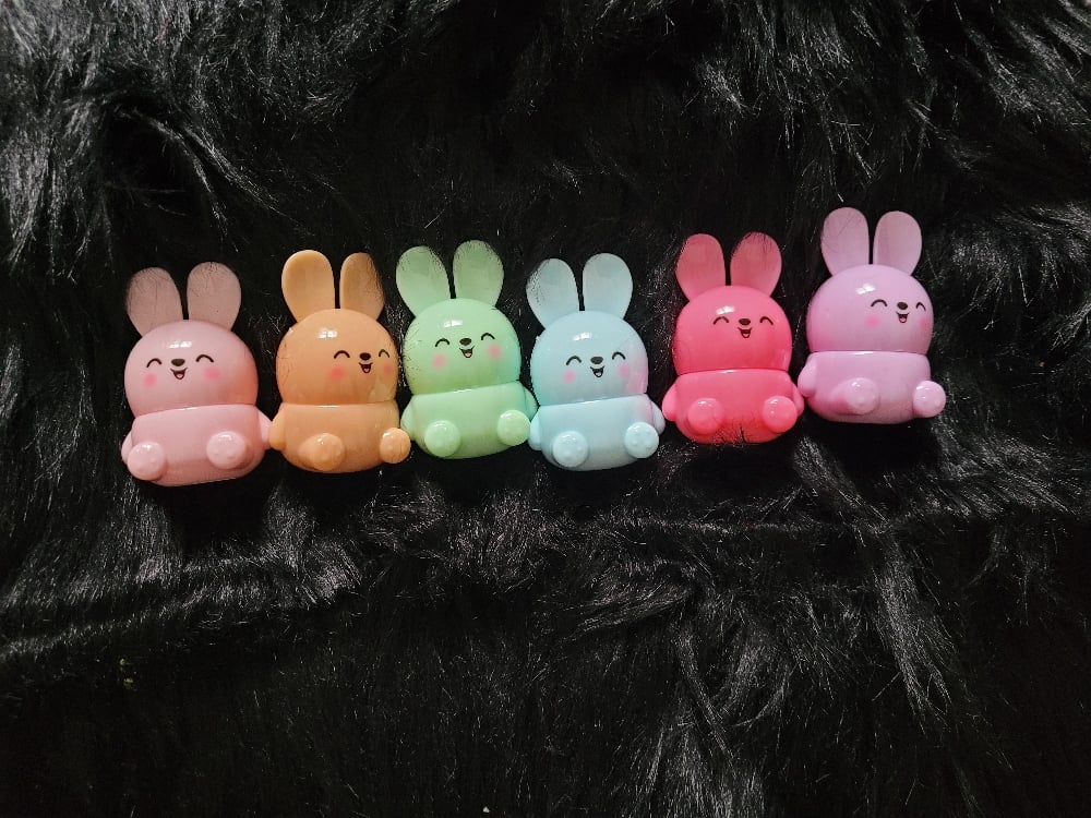 Lip Balm Bundle.  You will get 6 lip balm