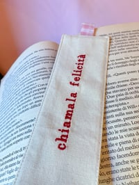 Image 2 of Segnalibro Chiamala felicità 