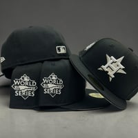 Image 1 of New Era 59Fifty Black-White GLOW