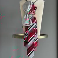 Image 2 of Bow & Wow