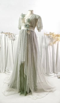 Image 2 of Photoshooting tulle dress Abriana | size S-M| sage and off white | flowers