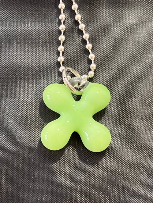 Image of milky green clover 