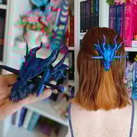 Image 2 of Horquilla dragón azul/negro