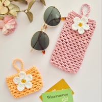 Image 9 of Daisy Case 7 sizes