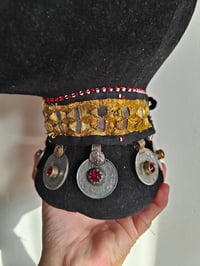 Image 2 of Fez choker gold