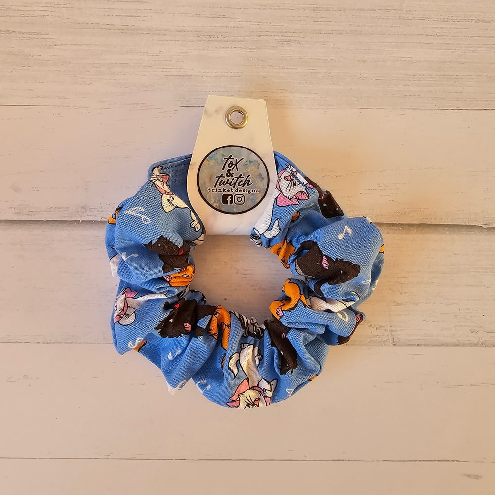 Image of Bowless Scrunchies