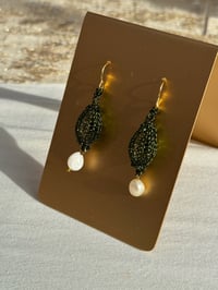 Image 3 of Gildry Weave Pearl Pendant Earrings (Red or Green)