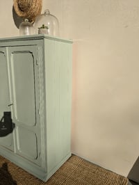 Image 4 of L'ARMOIRETTE VERT DES HALLES