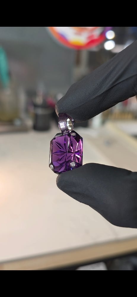 Image of Amethyst Ion pendant 