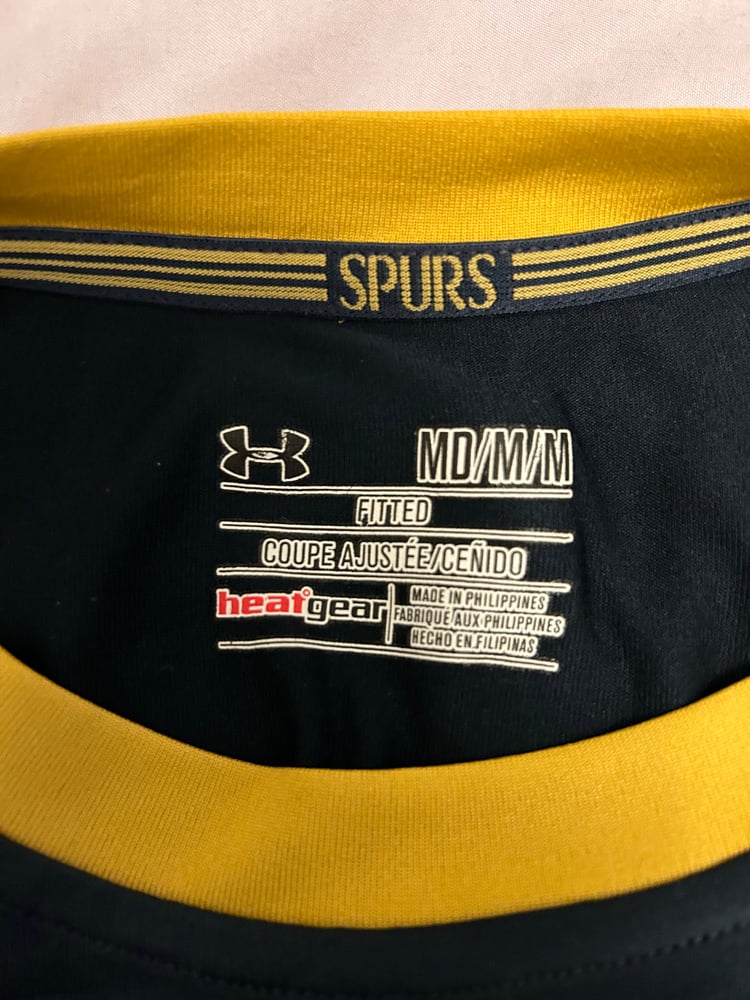 Image of Tottenham Hotspur “KANE 10” 2016/17 Away Shirt + PL patches (M)