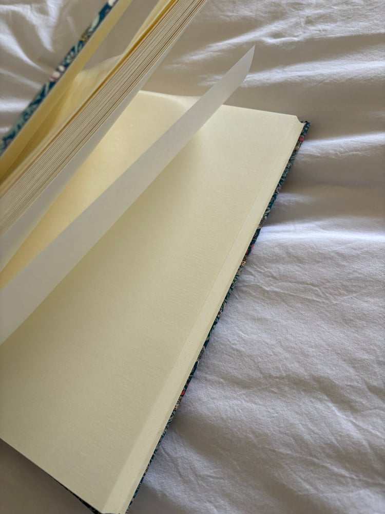 Image of ALBUM MORRIS LADRÓN DE FRESAS