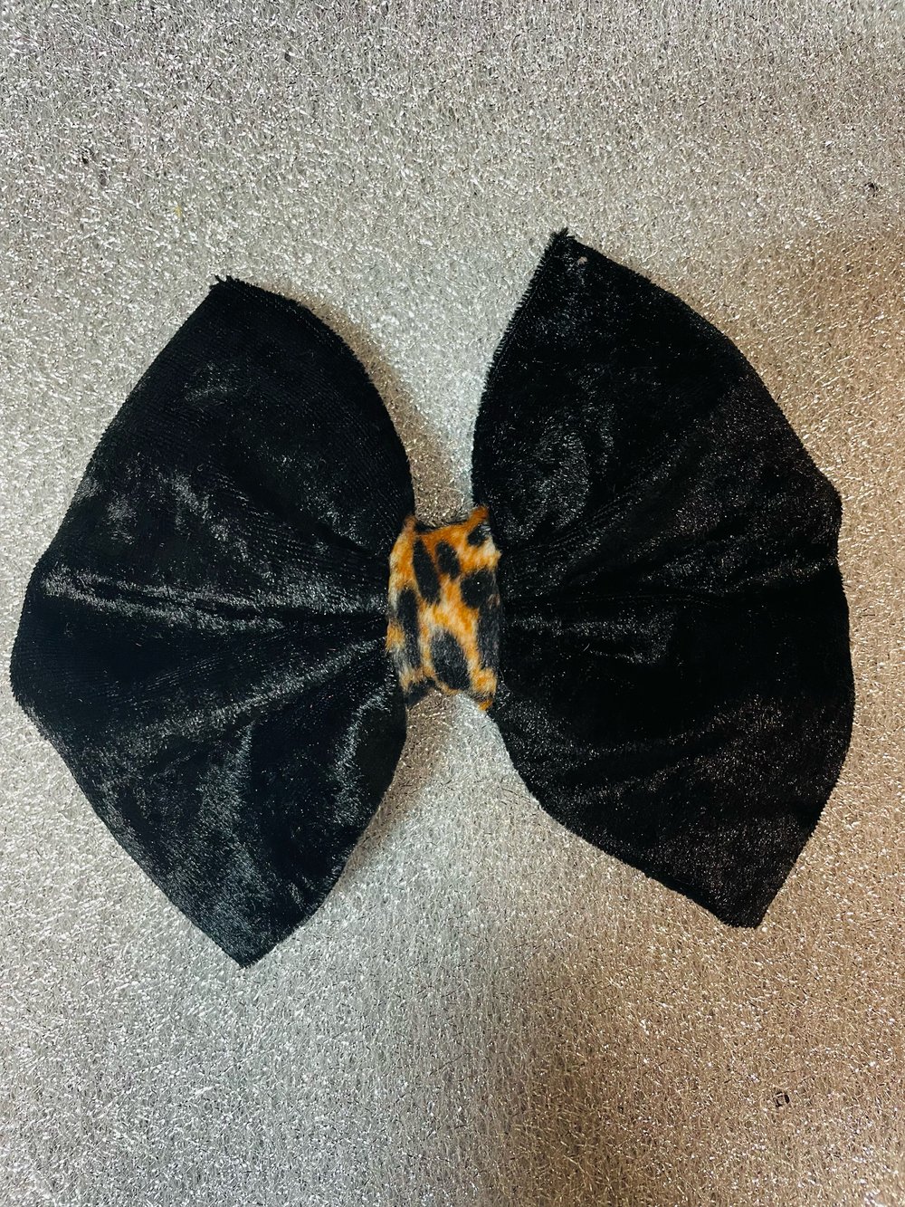 JumBOW velvet bows 