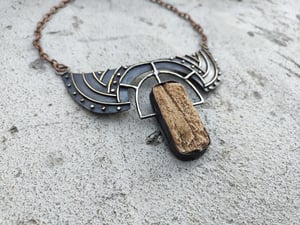 Unusual necklace 