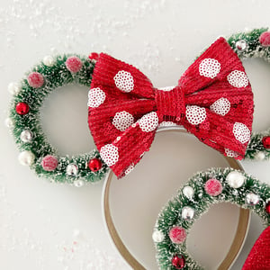 Image of Classic Minnie Wreath Ears - PREORDER