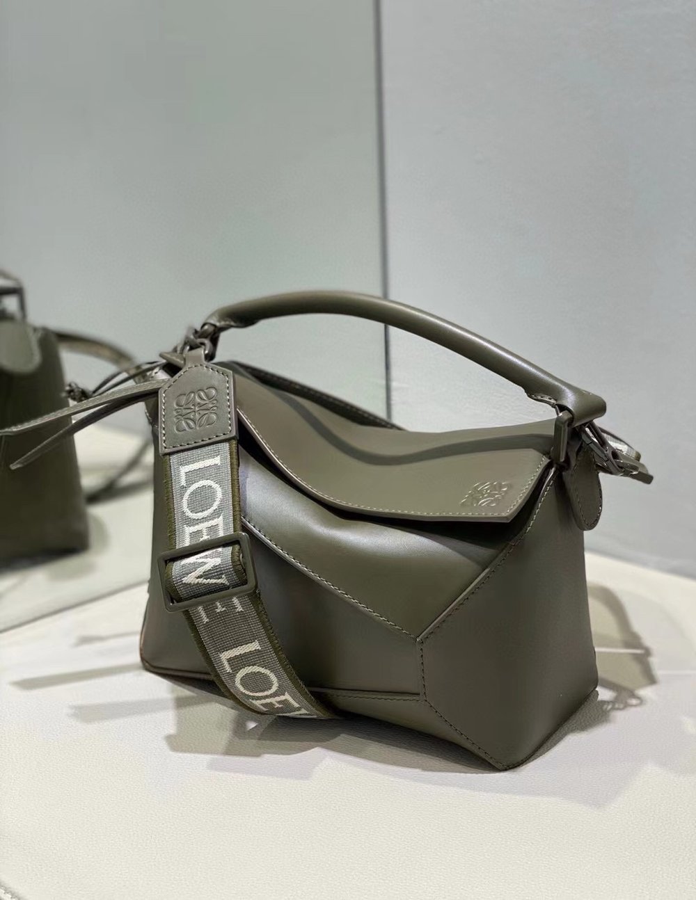 Loewe Puzzle Smooth Leather Bag 