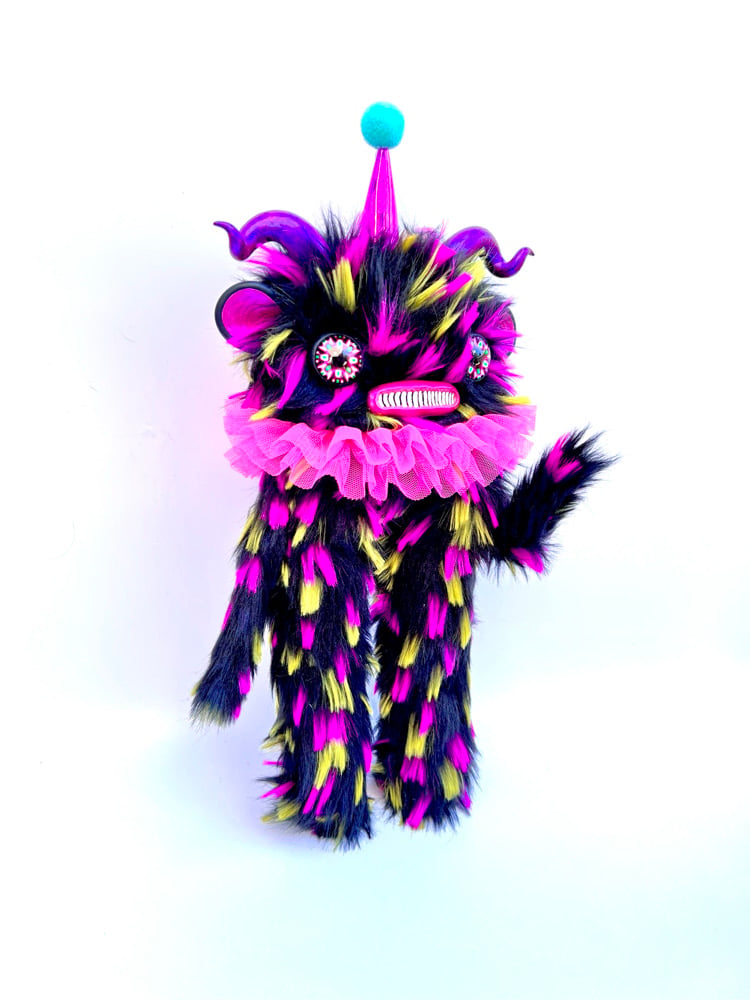 Grimacing Clown Image 2