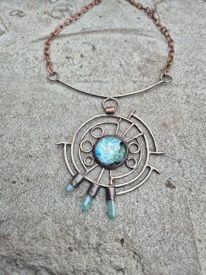 Blue round necklace 